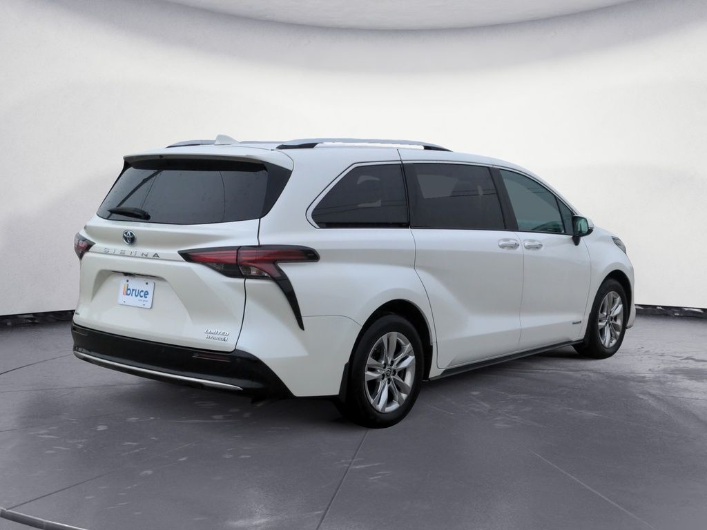 2021 Toyota Sienna LIMITED