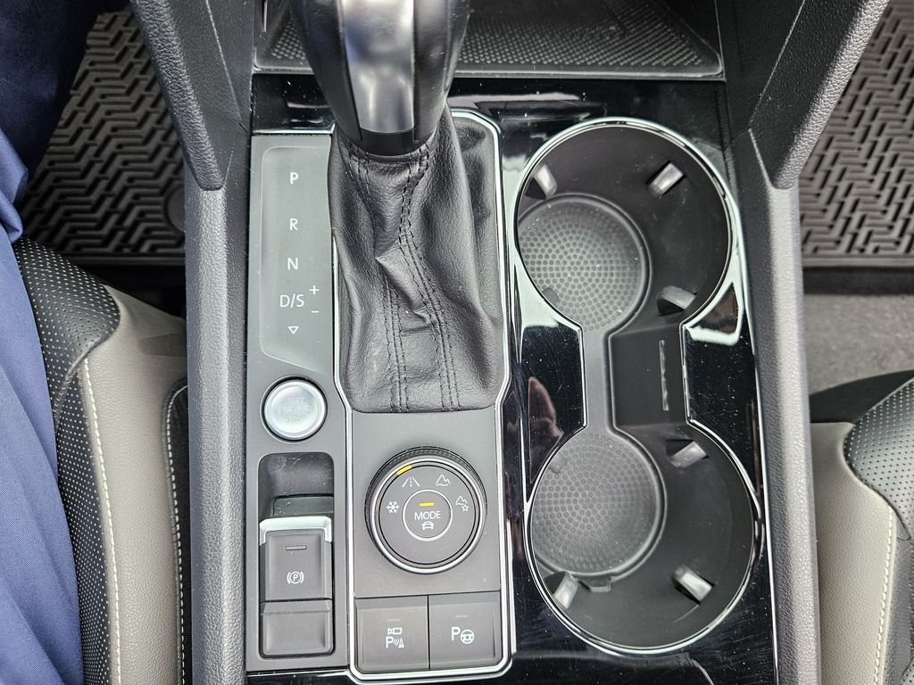 2020 Volkswagen Atlas Cross Sport EXECLINE