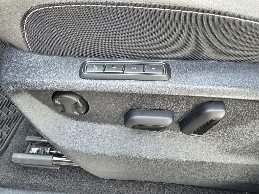 2023 Volkswagen Atlas Cross Sport EXECLINE