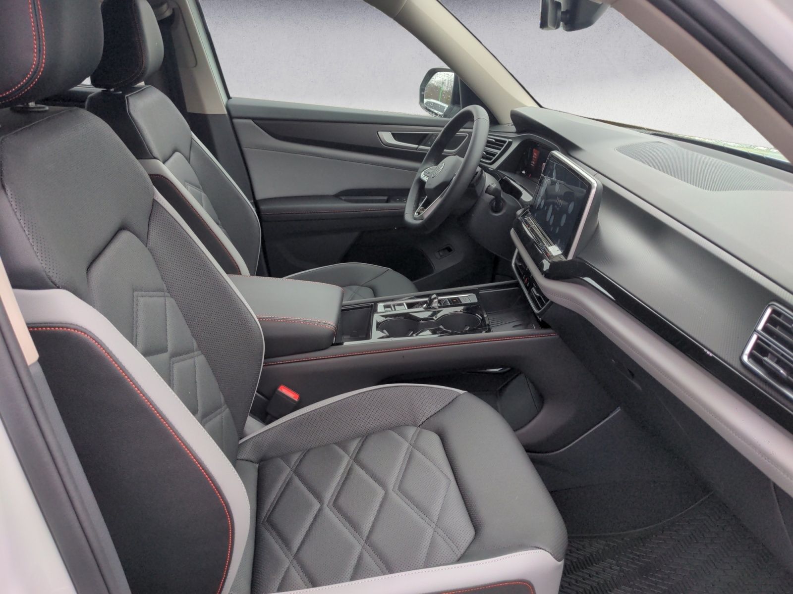 2025 Volkswagen Atlas PEAK EDITION