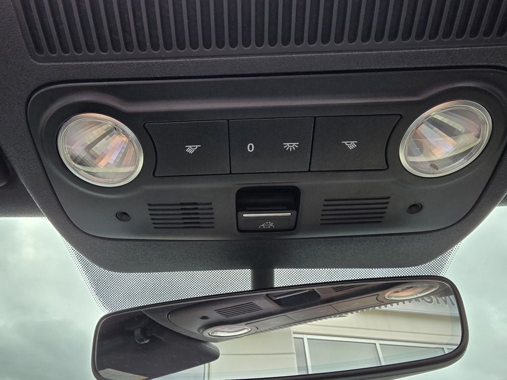 2019 Volkswagen Beetle Convertible WOLFSBURG EDITION
