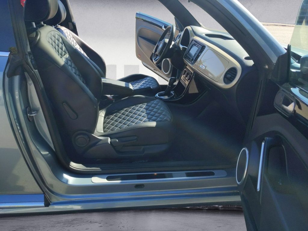 2019 Volkswagen Beetle WOLFSBURG EDITION