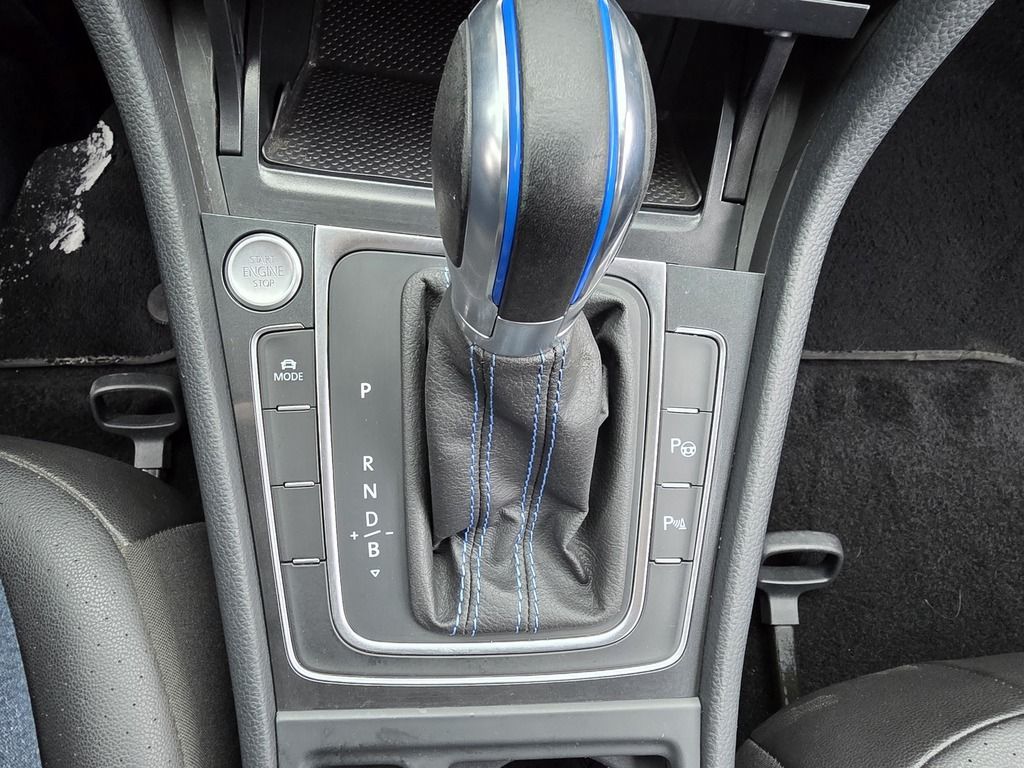 2018 Volkswagen E-Golf COMFORTLINE