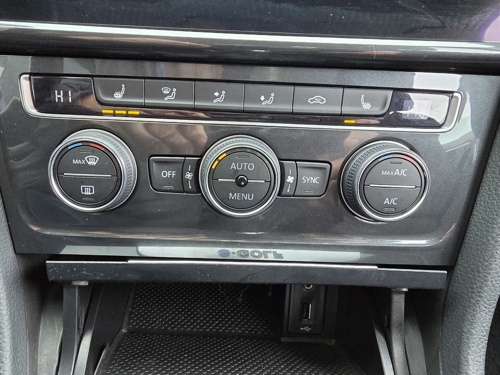 2018 Volkswagen E-Golf COMFORTLINE