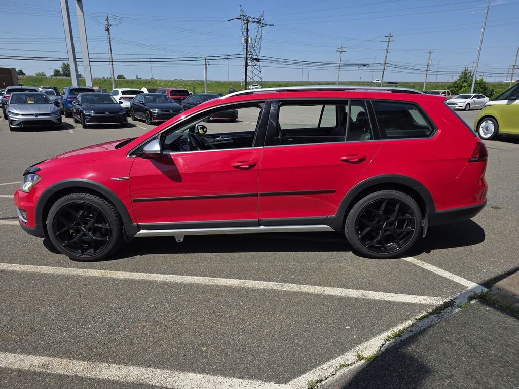 2017 Volkswagen GOLF ALLTRACK BASE