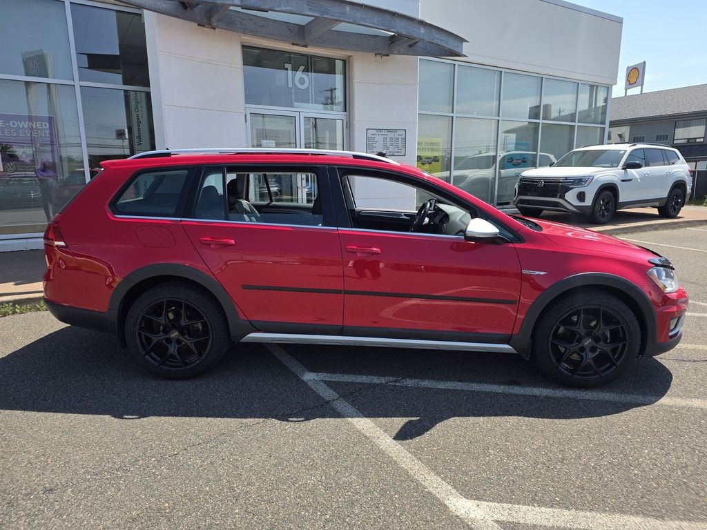 2017 Volkswagen GOLF ALLTRACK BASE