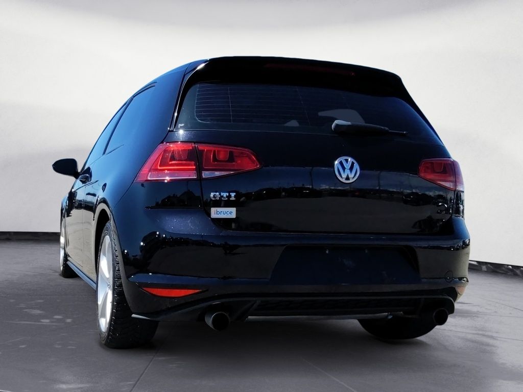 2016 Volkswagen Golf GTI BASE