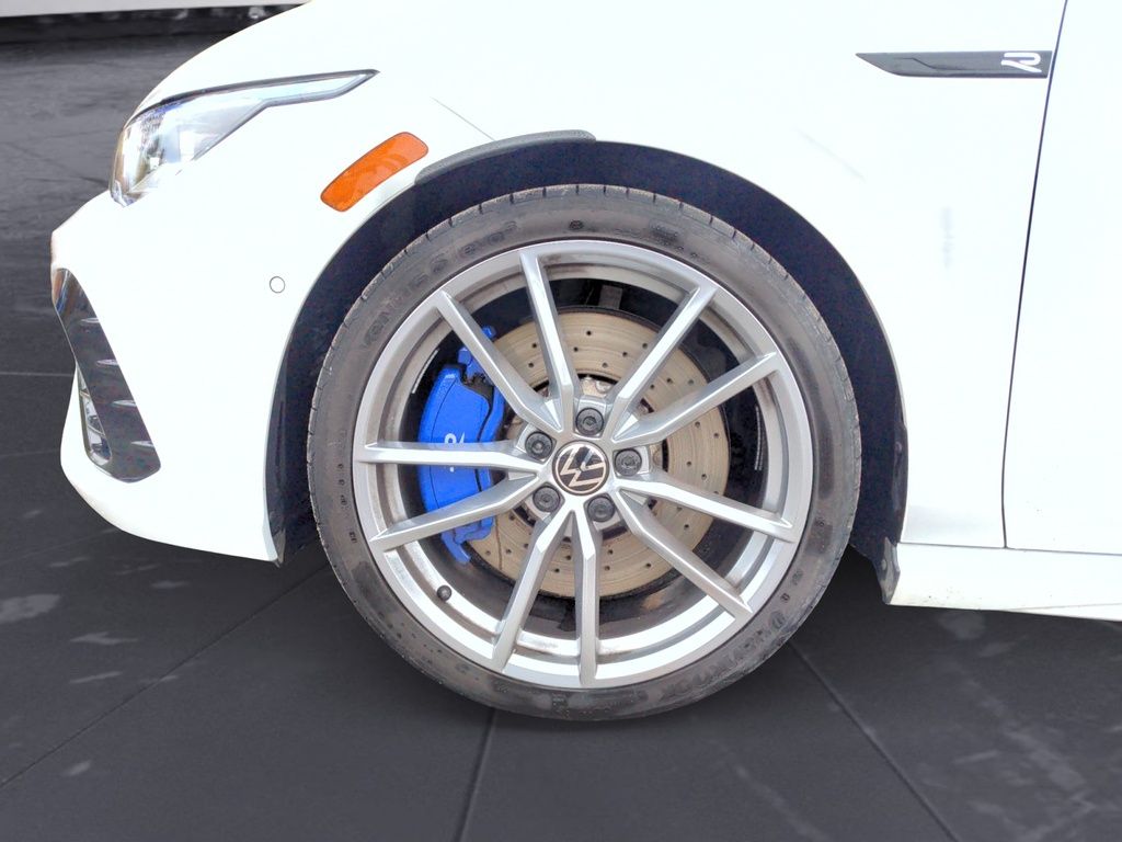 2024 Volkswagen Golf R BASE
