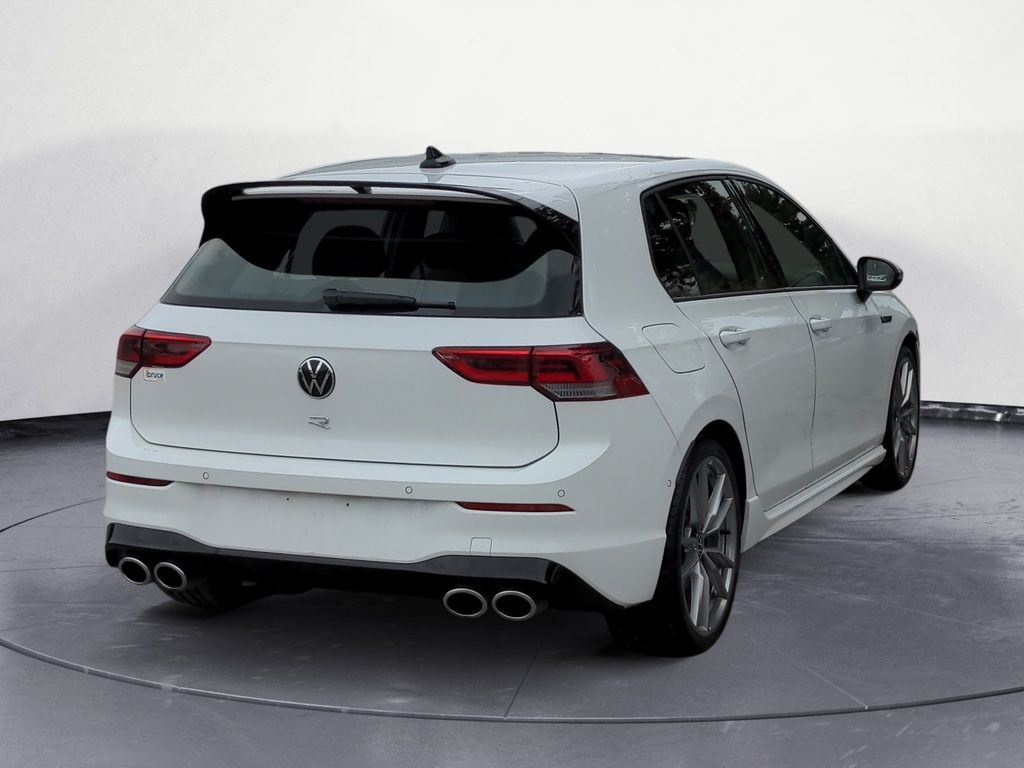 2024 Volkswagen Golf R BASE