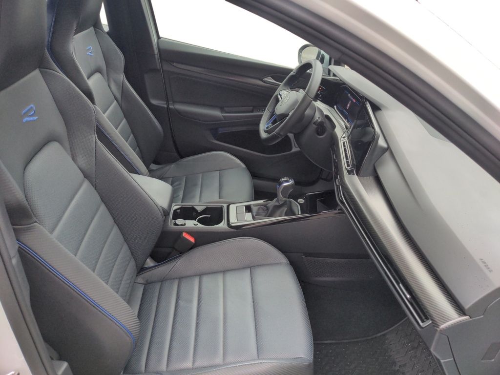 2024 Volkswagen Golf R BASE