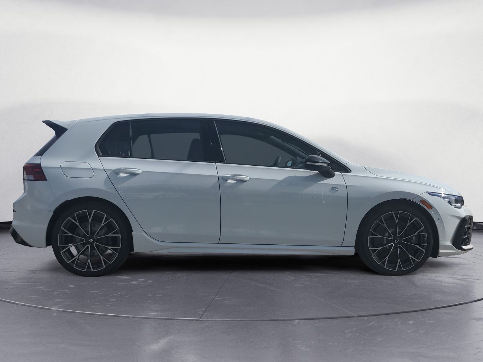 2025 Volkswagen Golf R BASE
