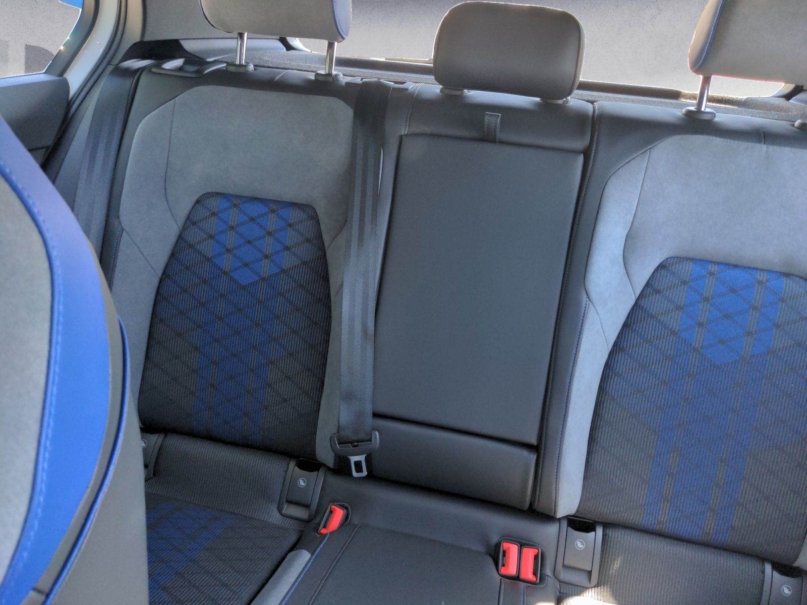 2025 Volkswagen Golf R BLACK EDITION