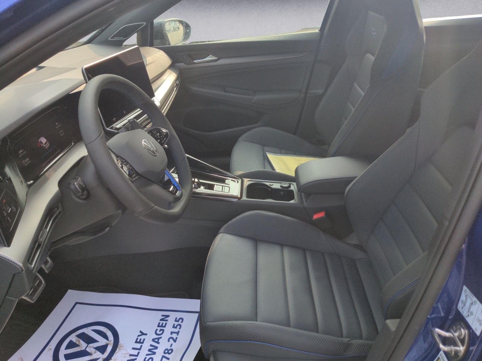 2025 Volkswagen Golf R BASE