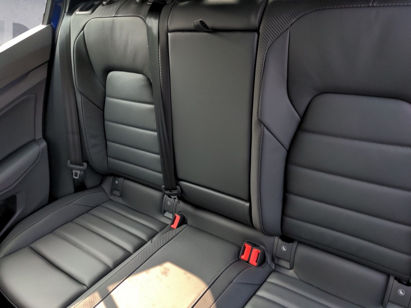 2025 Volkswagen Golf R BASE