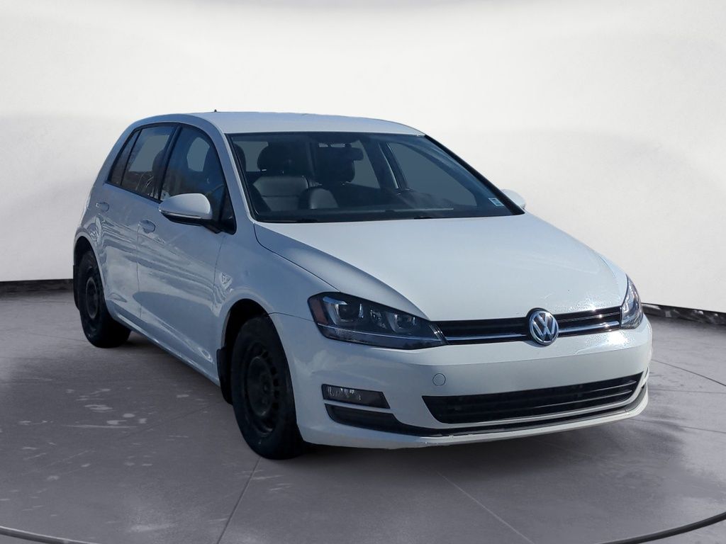 Volkswagen Golf TRENDLINE 2015