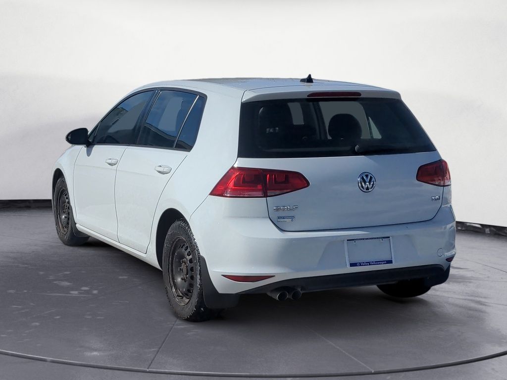 Volkswagen Golf TRENDLINE 2015