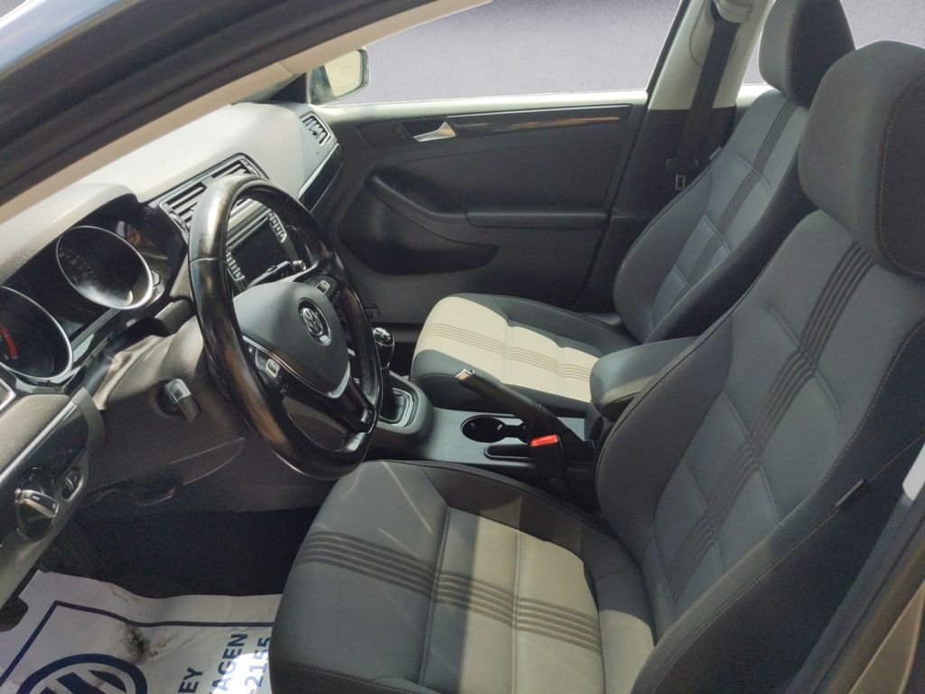 2017 Volkswagen Jetta Sedan WOLFSBURG EDITION