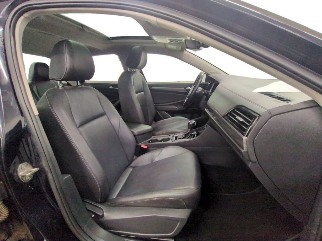 2019 Volkswagen Jetta Sedan HIGHLINE