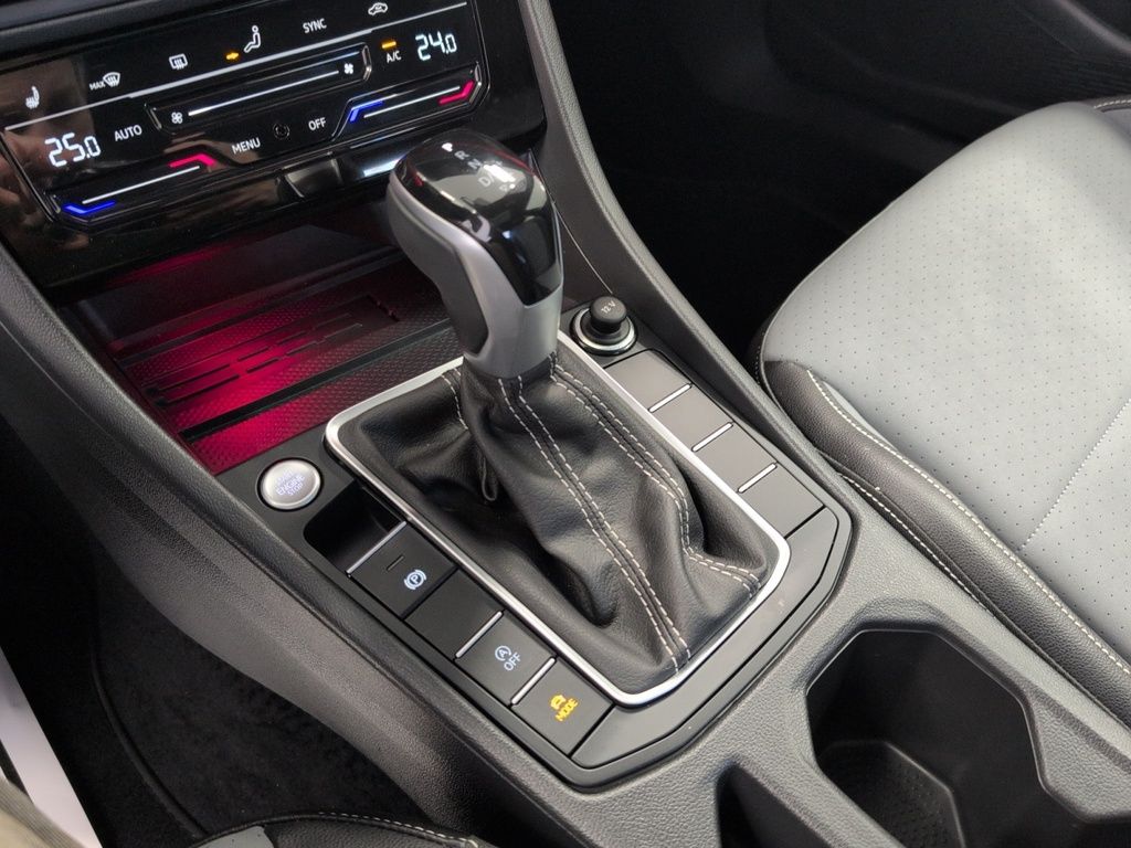 Volkswagen Jetta Sport ! 2025