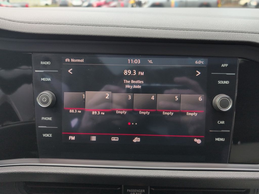 2019 Volkswagen Jetta R-Line 6 Speed Manual! Leather, Sunroof!