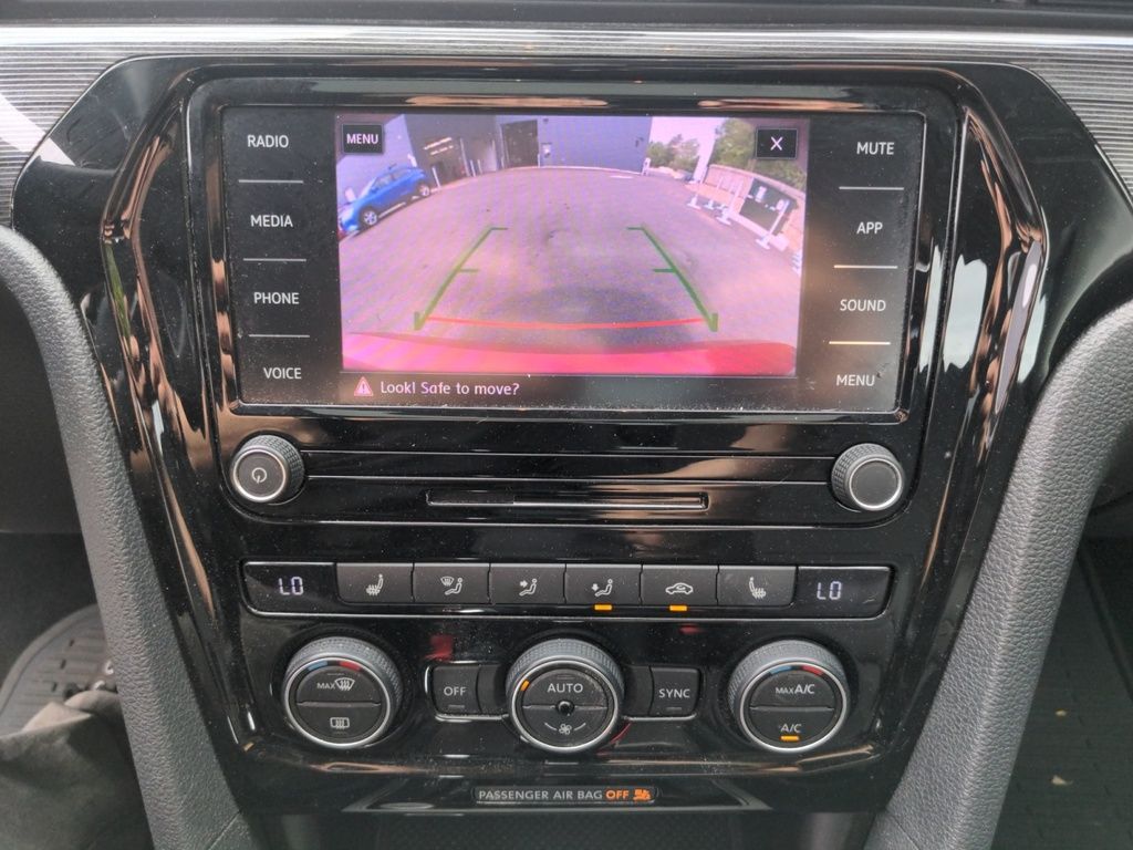 2021 Volkswagen Passat LOW KMS!! Only 40,000KMS