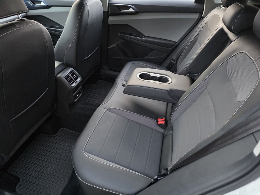 Volkswagen Taos COMFORTLINE 2023