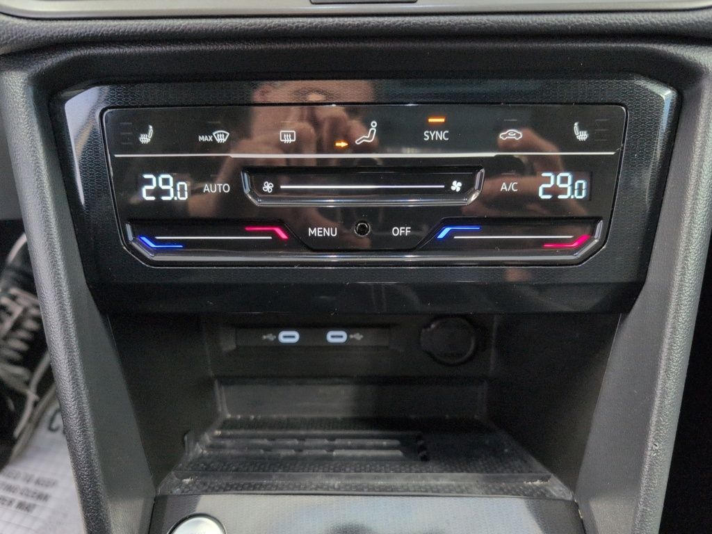 2025 Volkswagen Taos Black Edition 4MOTION