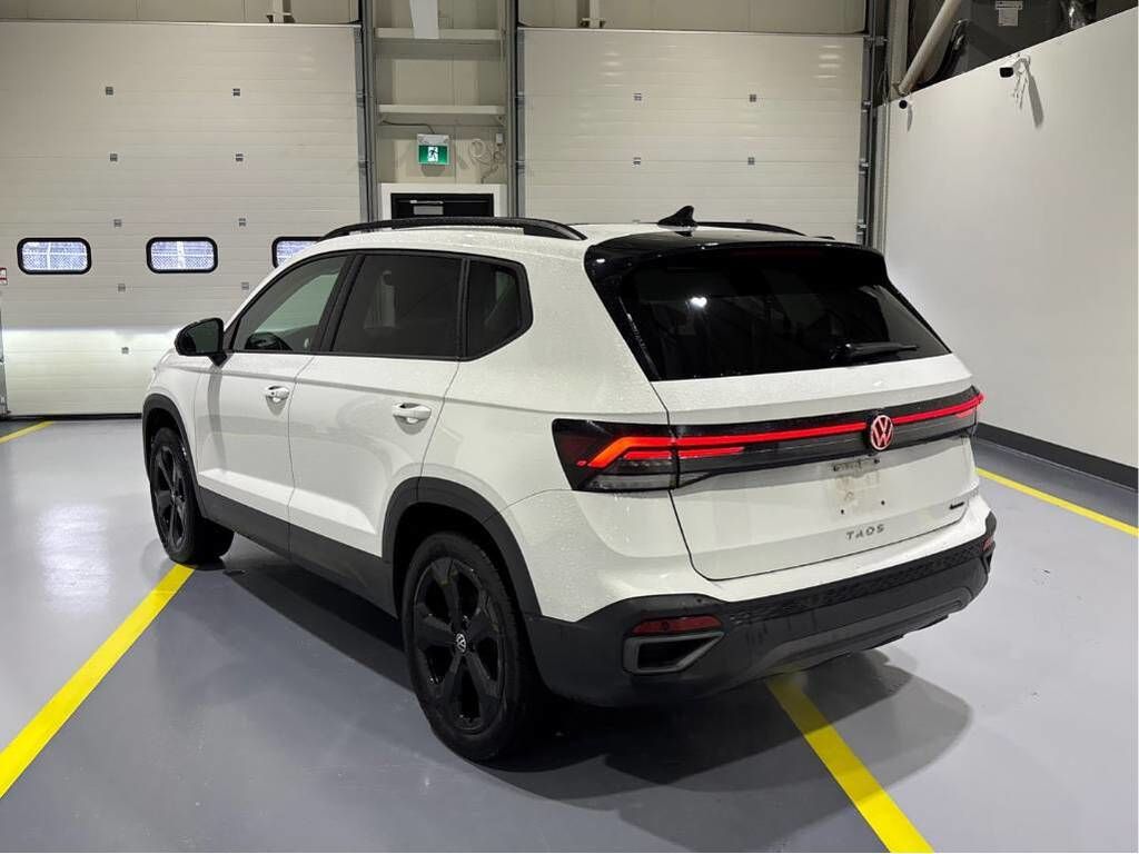 Volkswagen Taos Black Edition 4MOTION 2025