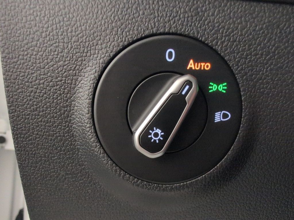 2025 Volkswagen Taos Black Edition 4MOTION