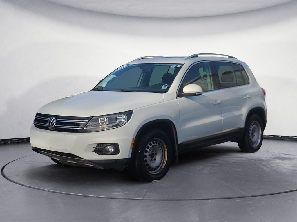 Volkswagen Tiguan S 2015