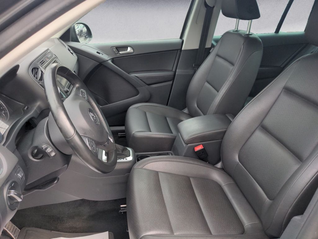 2017 Volkswagen Tiguan WOLFSBURG EDITION