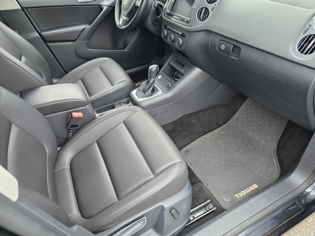 2017 Volkswagen Tiguan WOLFSBURG EDITION