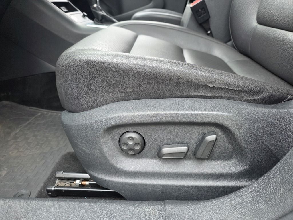 2017 Volkswagen Tiguan WOLFSBURG EDITION