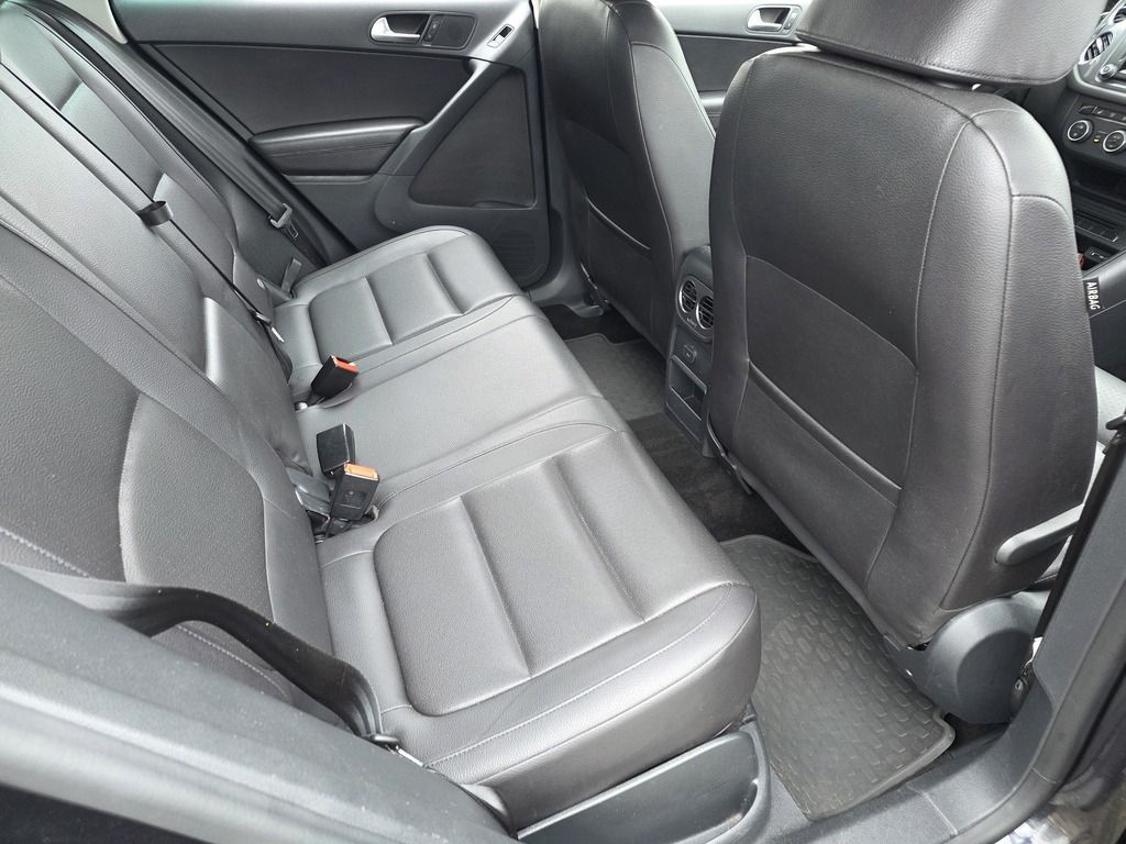 2017 Volkswagen Tiguan WOLFSBURG EDITION