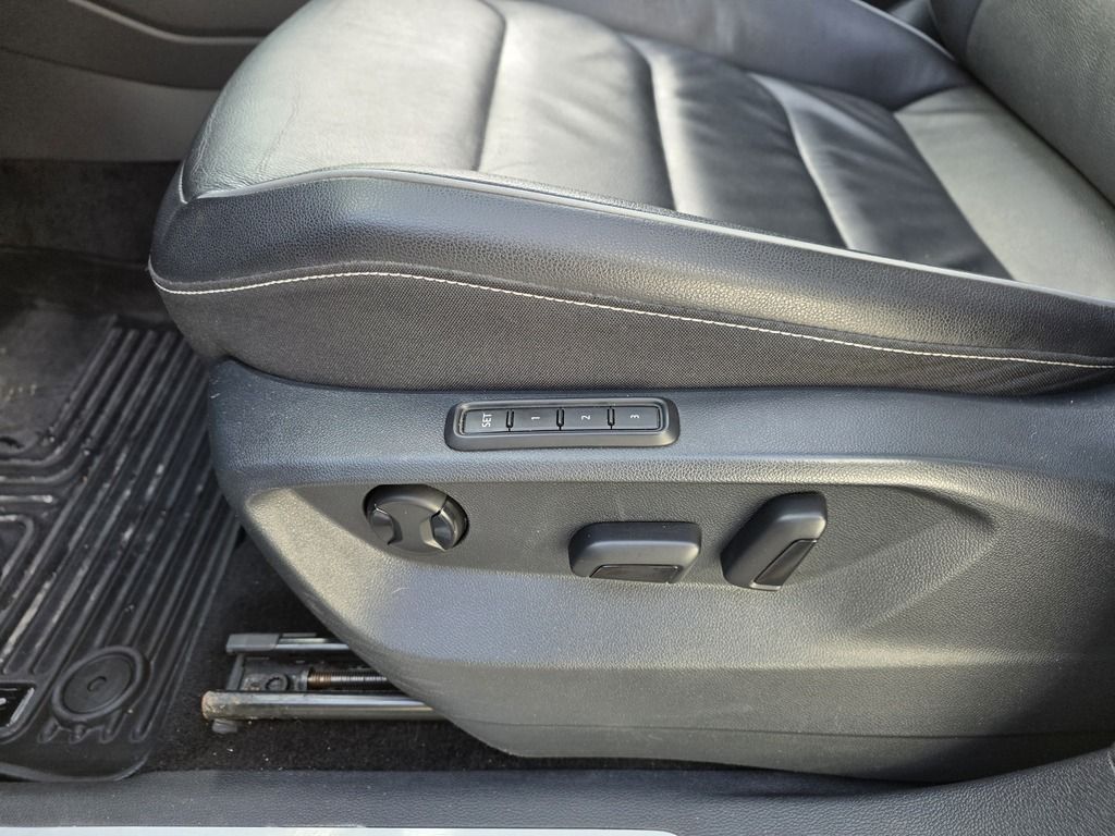 2021 Volkswagen Tiguan HIGHLINE