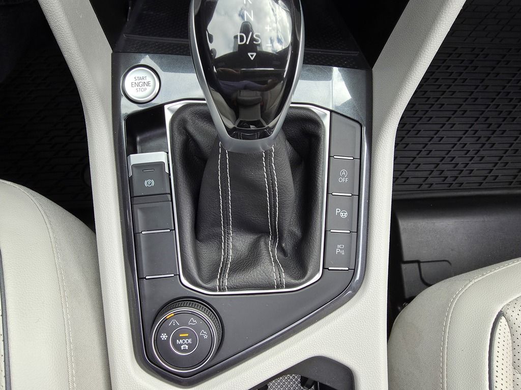 2023 Volkswagen Tiguan HIGHLINE R-LINE