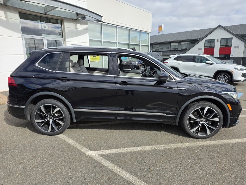 2023 Volkswagen Tiguan HIGHLINE R-LINE