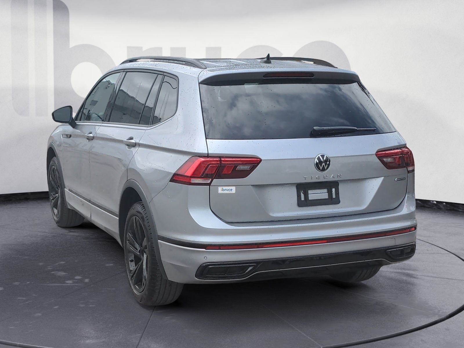 2024 Volkswagen Tiguan COMFORTLINE R-LINE BLACK EDITION