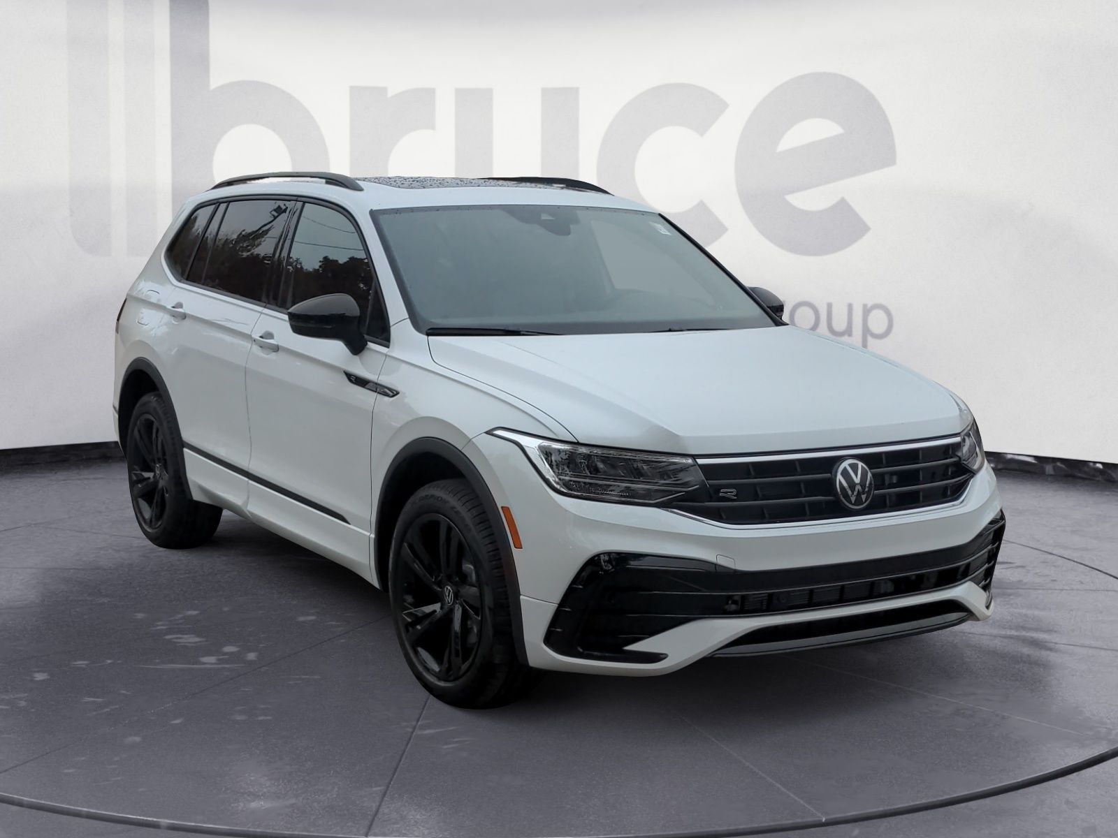 2024 Volkswagen Tiguan COMFORTLINE R-LINE BLACK EDITION