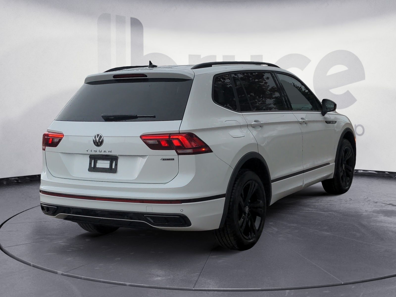 2024 Volkswagen Tiguan COMFORTLINE R-LINE BLACK EDITION