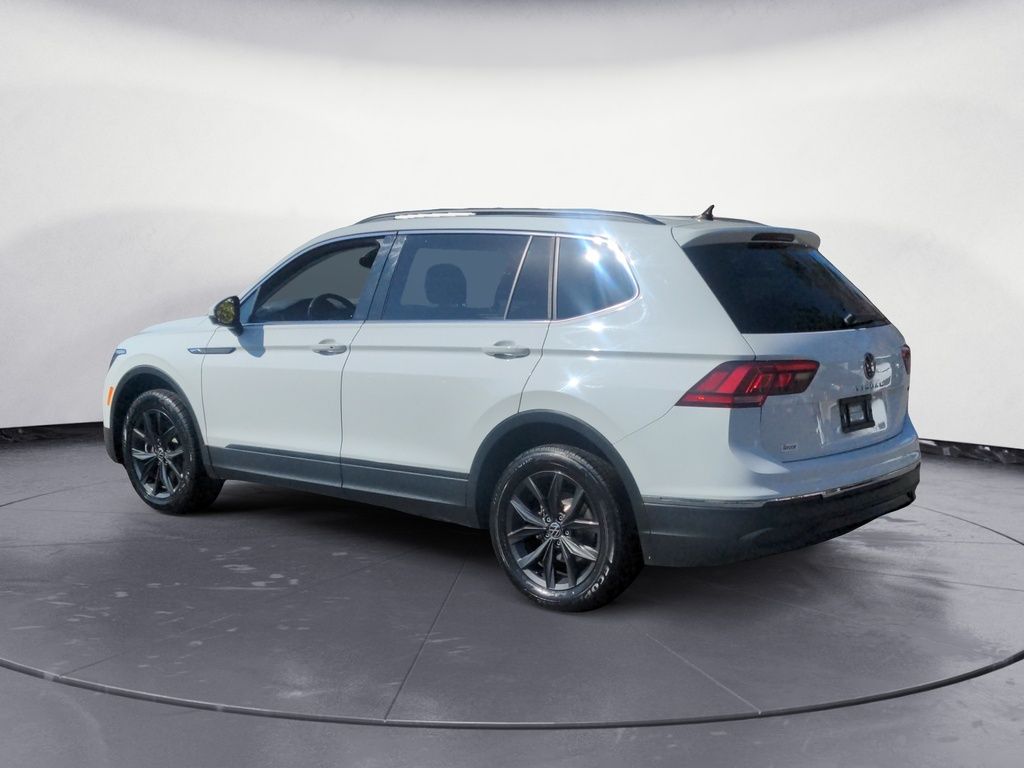 2024 Volkswagen Tiguan Comfortline AWD - Leather, Sunroof & Remote Start!
