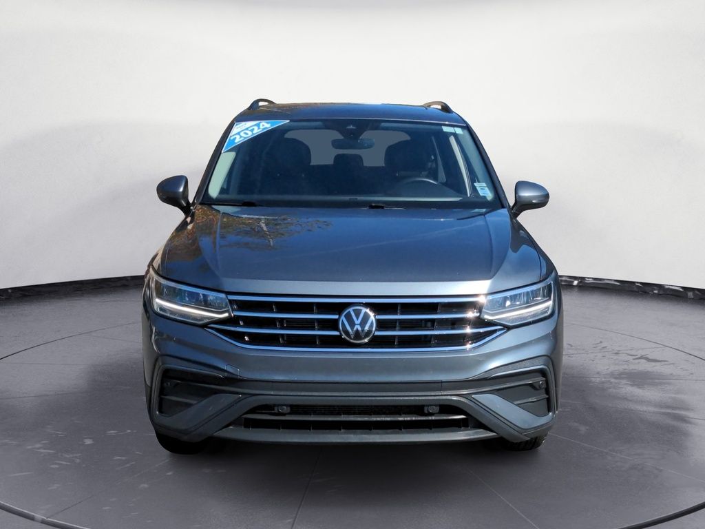 Volkswagen Tiguan Comfortline AWD - Leather, Sunroof & Remote Start! 2024