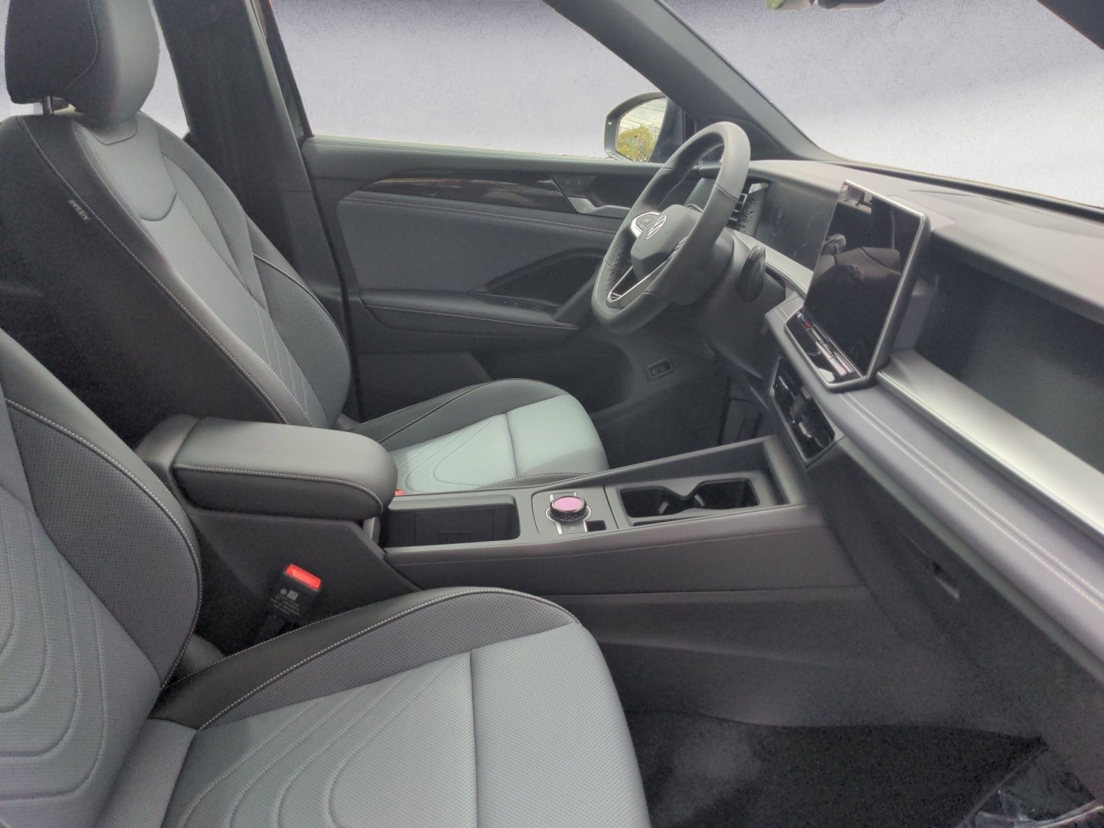 2025 Volkswagen Tiguan COMFORTLINE R-LINE BLACK EDITION