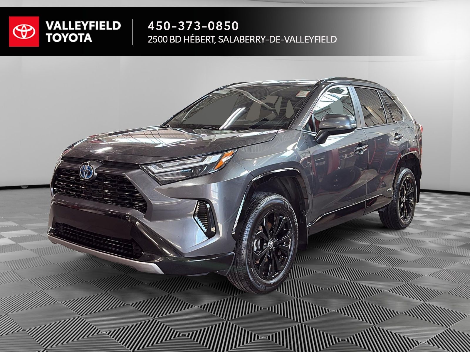 2024 Toyota RAV4 SE