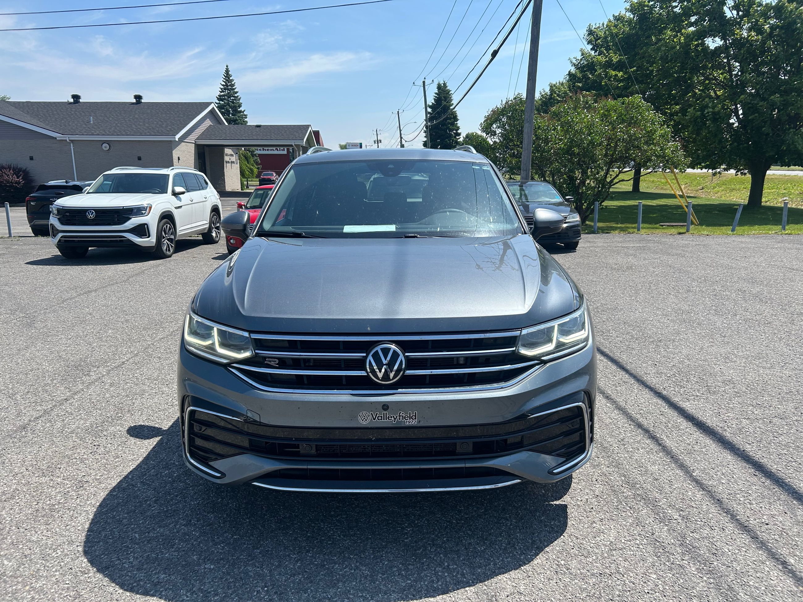 2022 Volkswagen Tiguan Highline R-Line+CUIR+TOIT PANO+APPLE CONNECT *ACCIDENT FREE*