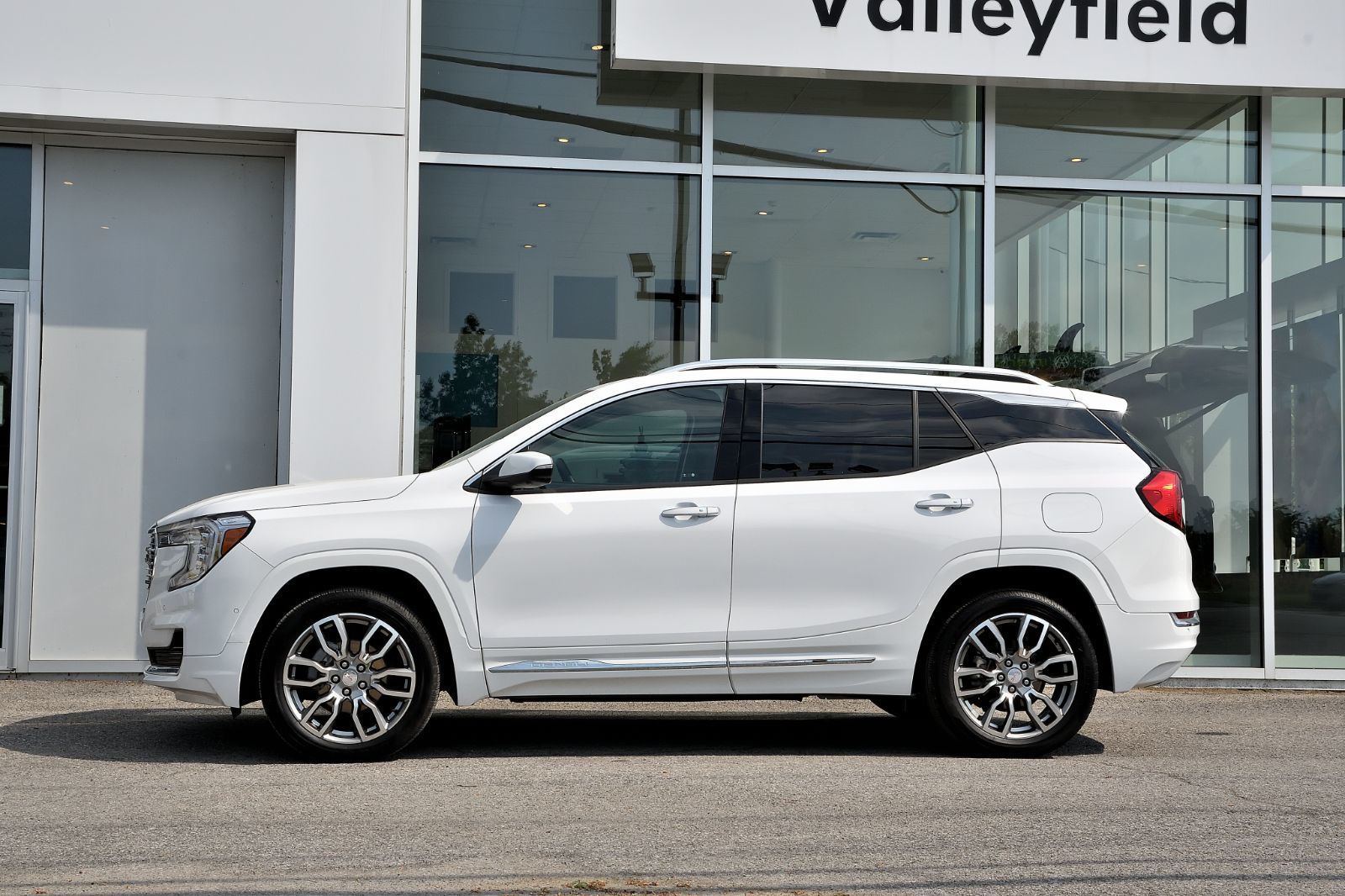 2024 GMC Terrain Denali+TOIT PANO+APPLE CONNECT+CUIR+GPS *ACCIDENT FREE*
