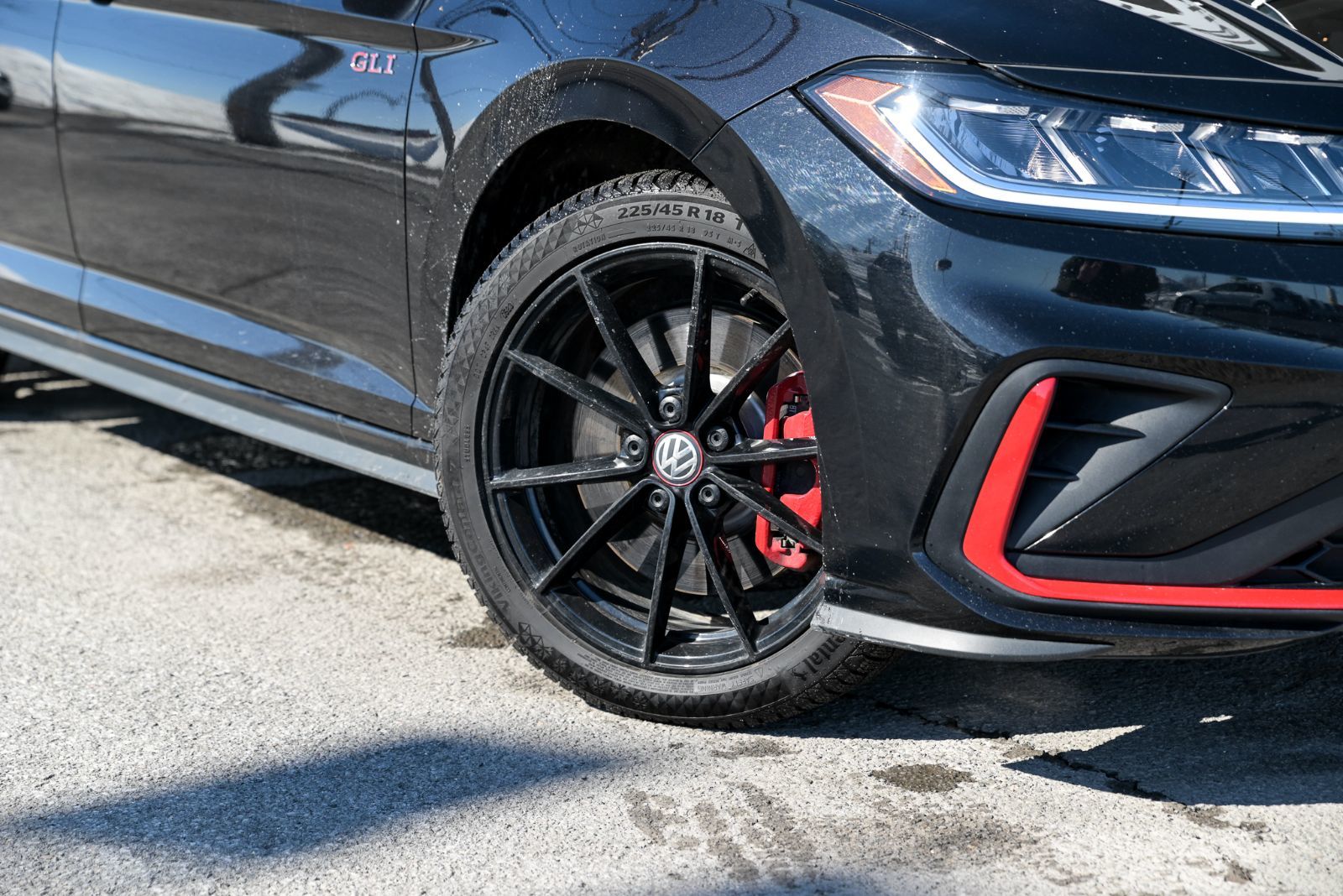 Volkswagen Jetta GLI AUTOBAHN+ENSEMBLE NOIR+DSG+BEATS AUDIO 2025 JAMAIS ACCIDENTÉ!
