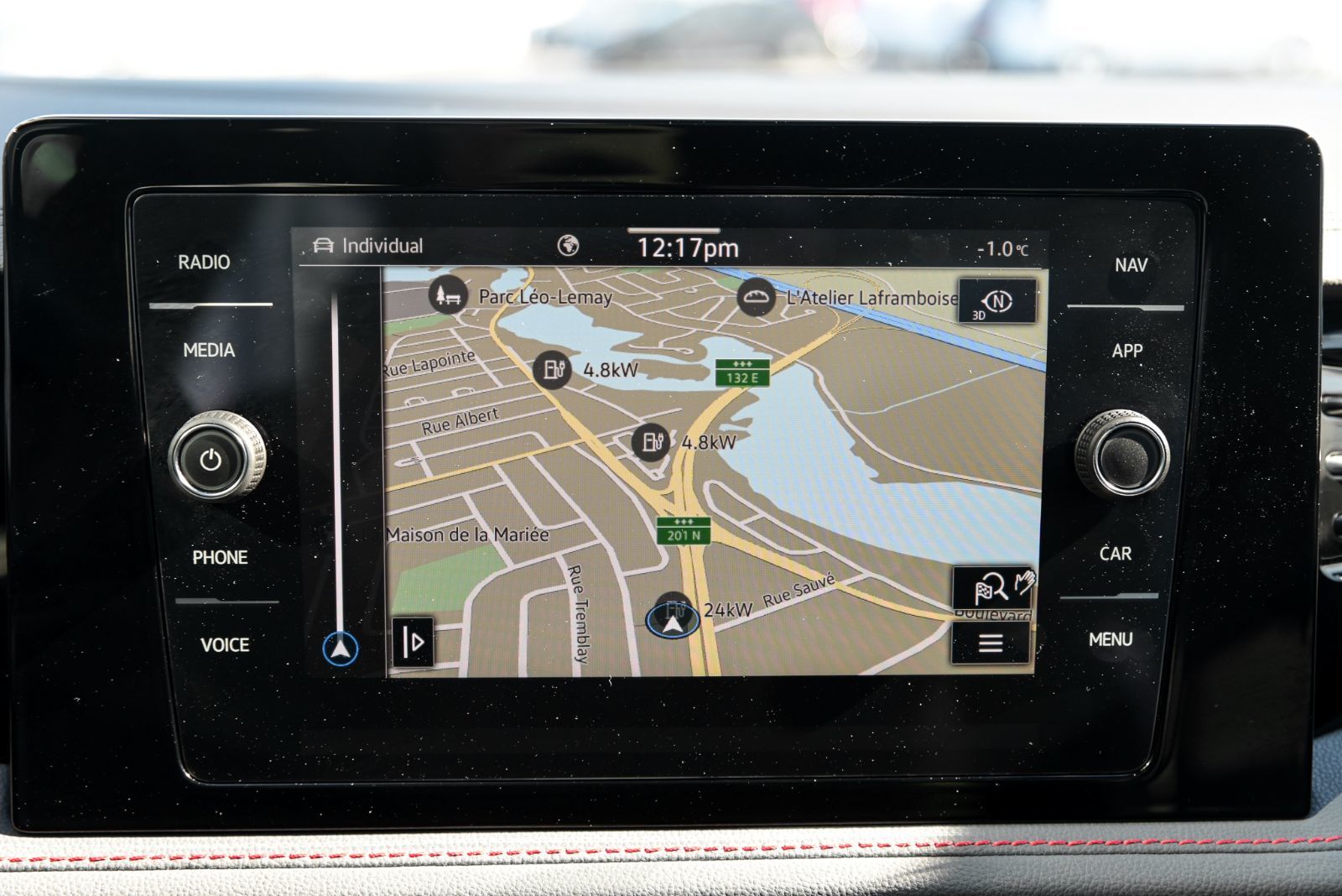 Volkswagen Jetta GLI AUTOBAHN+ENSEMBLE NOIR+DSG+BEATS AUDIO 2025 JAMAIS ACCIDENTÉ!
