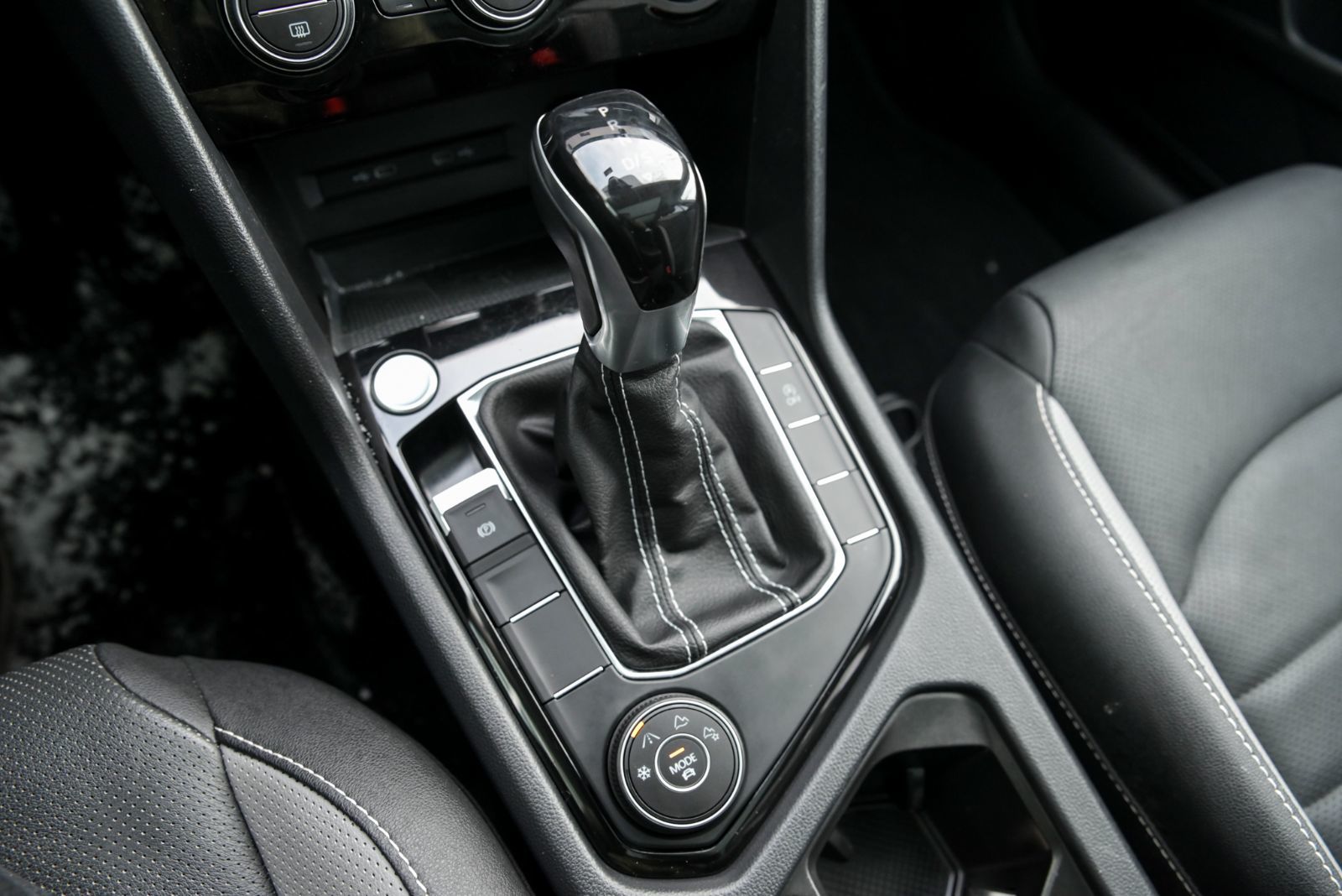 Volkswagen Taos Highline+CUIR+TOIT PANO+APPLE CONNECT+CAM DE RECUL 2022 *JAMAIS ACCIDENTÉ*