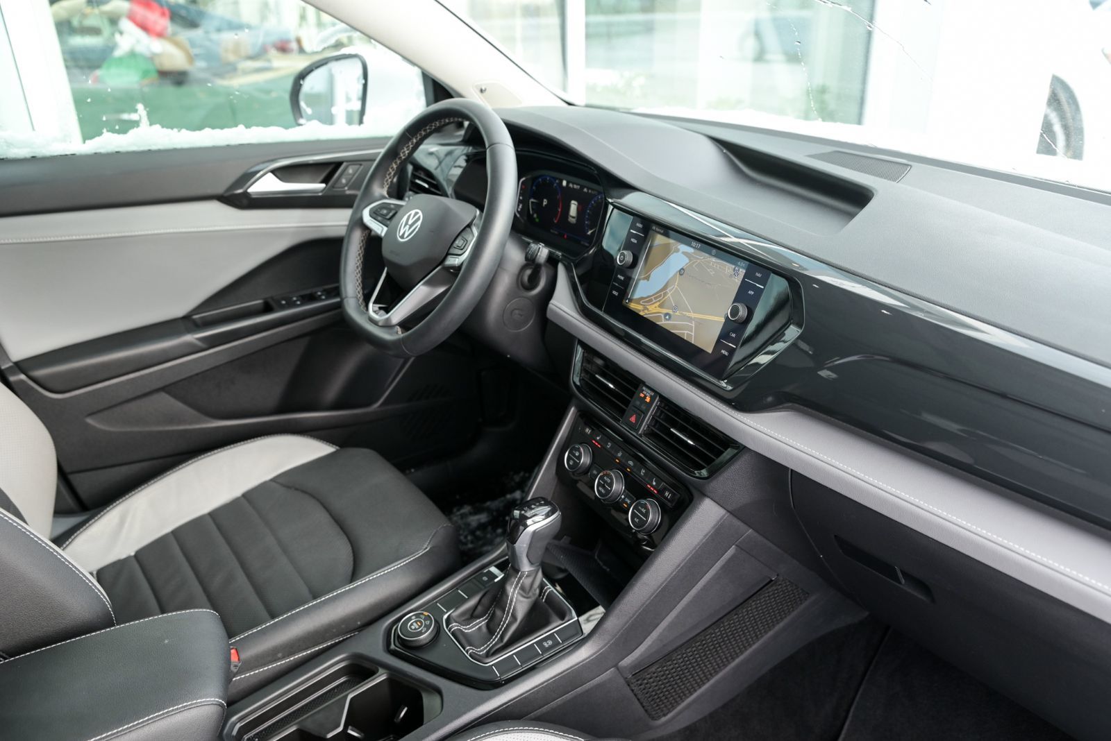 Volkswagen Taos Highline+CUIR+TOIT PANO+APPLE CONNECT+CAM DE RECUL 2022 *JAMAIS ACCIDENTÉ*